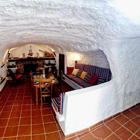 Casa Cueva Cascamorras "Capricho Andaluz" Baza Exterior photo