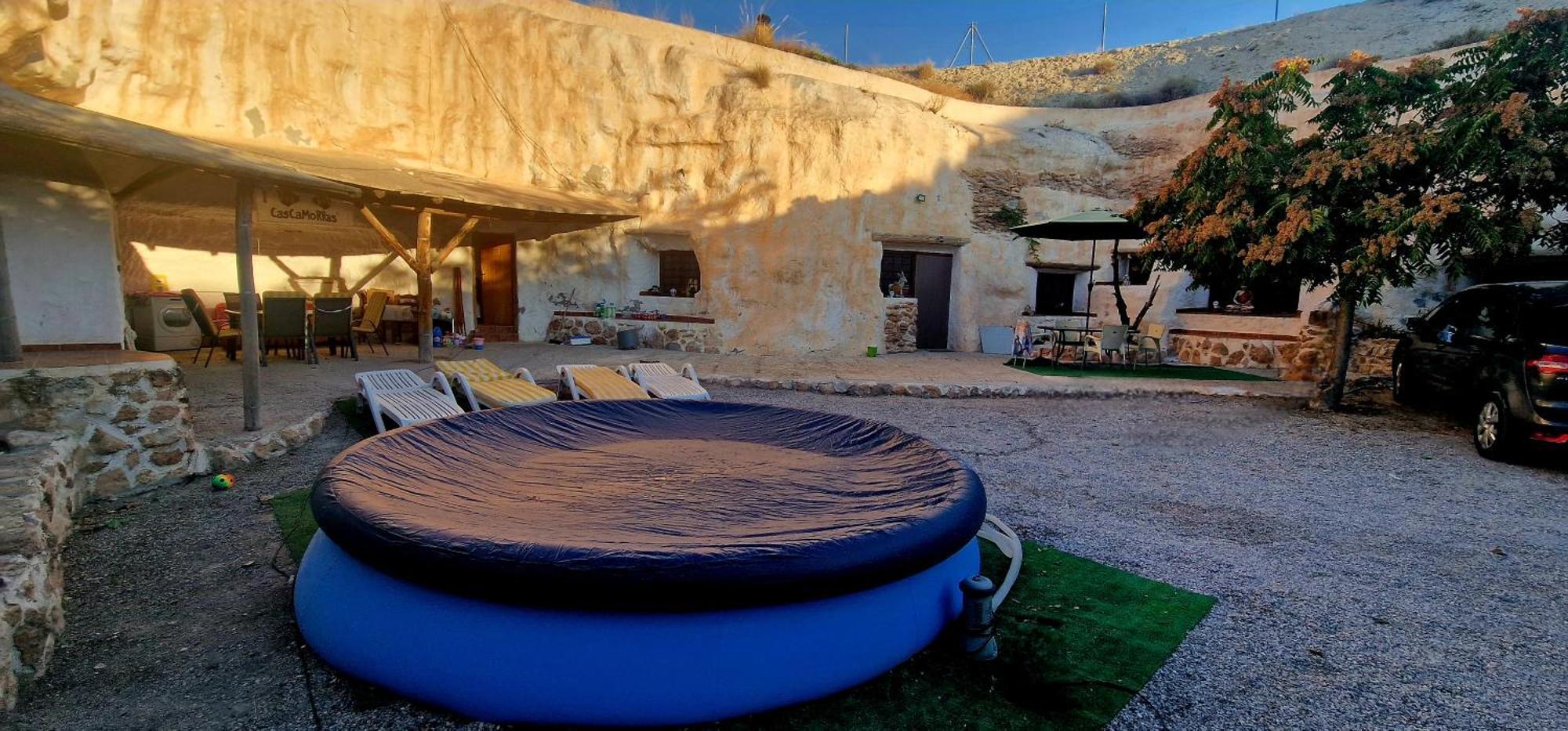 Casa Cueva Cascamorras "Capricho Andaluz" Baza Exterior photo